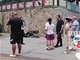 两初中生骑改装摩托车超速撞墙身亡